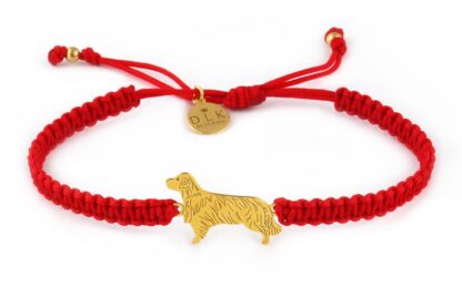 Kolekcja Rasy psów - Bransoletka z golden retrieverem złotym na czerwonej makramie